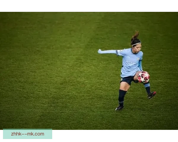 曼城女足官宣签约日本中场核心长谷川唯强化中场实力