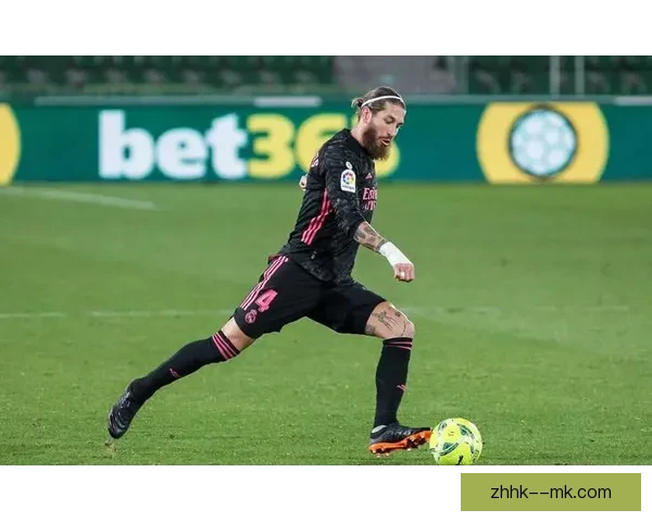 长谷川唯凭出色表现获曼城女足长期续约合同